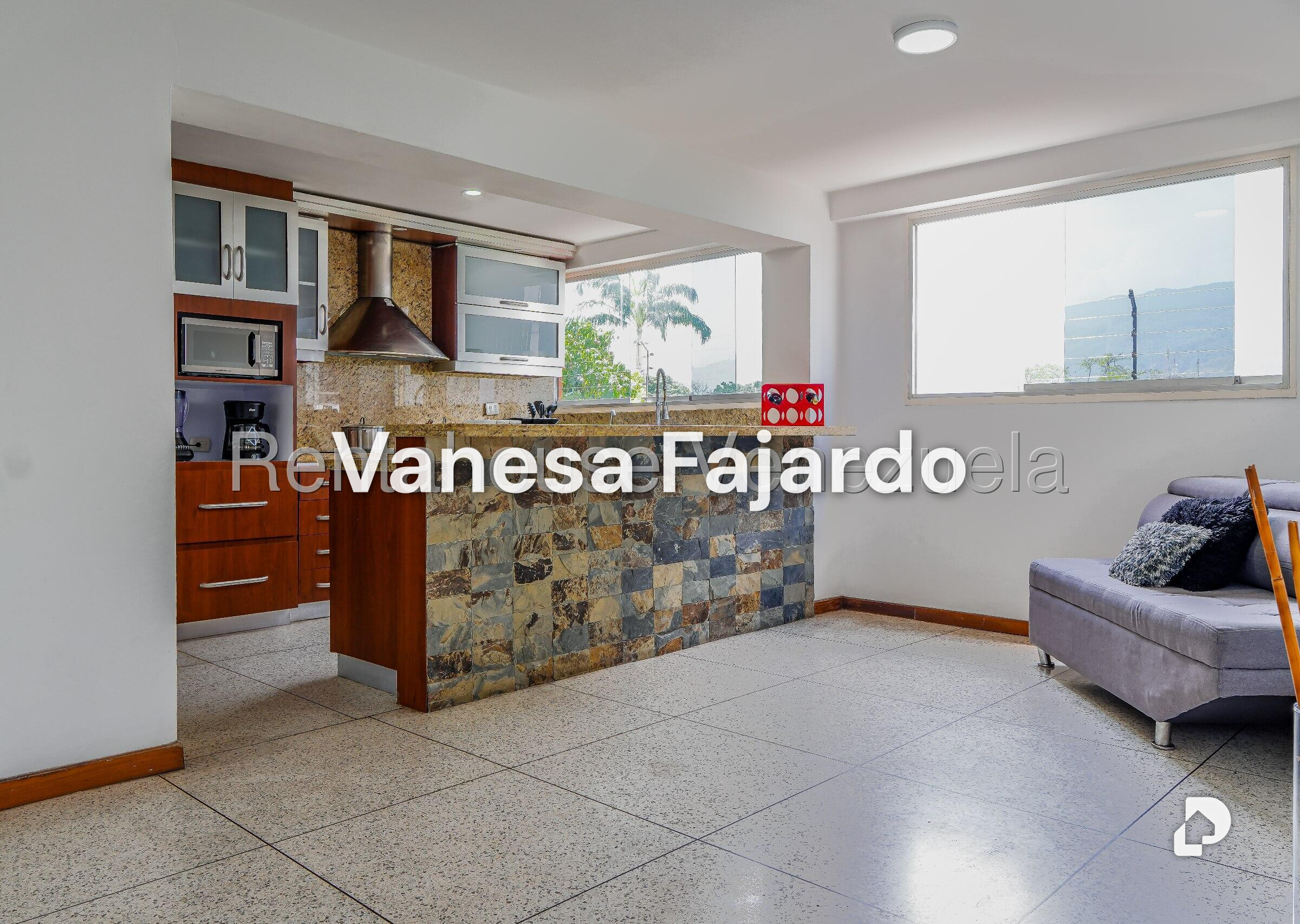 Edificio en Colinas de Bello Monte, Caracas – 28