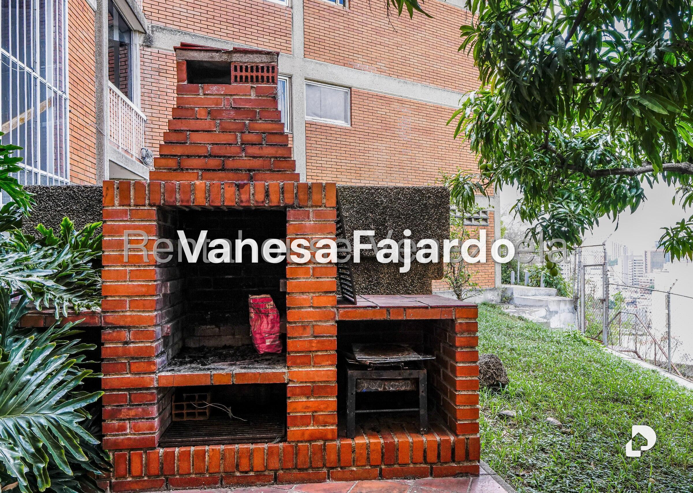Edificio en Colinas de Bello Monte, Caracas – 9
