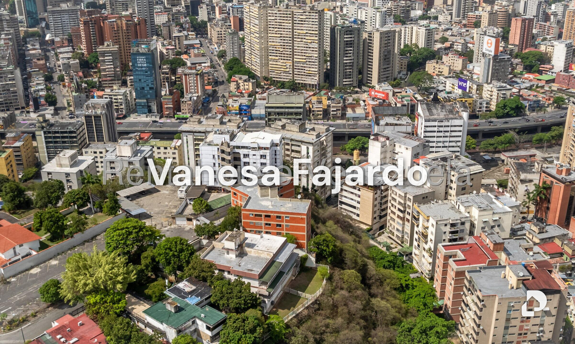 Edificio en Colinas de Bello Monte, Caracas – 4