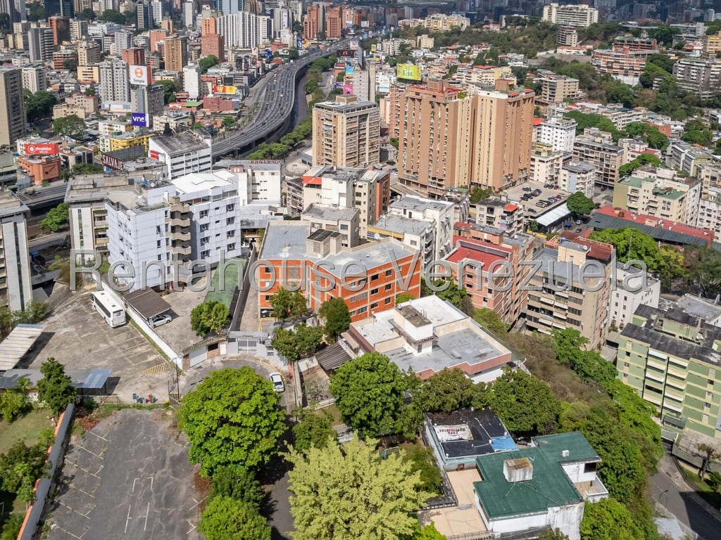 Edificio en Colinas de Bello Monte, Caracas