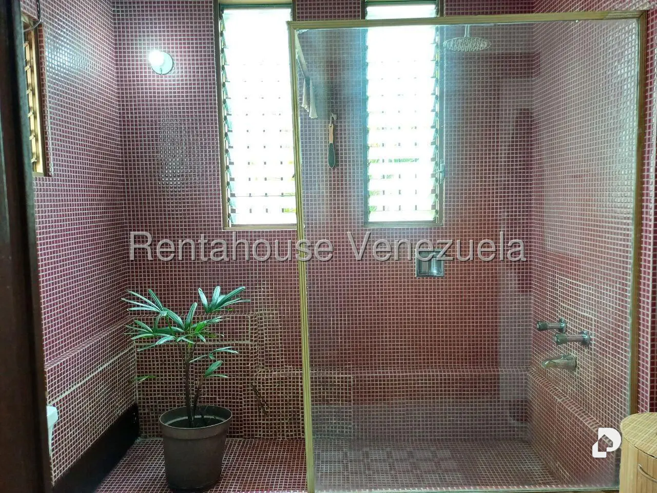 Casa en La Lagunita Country Club, Caracas