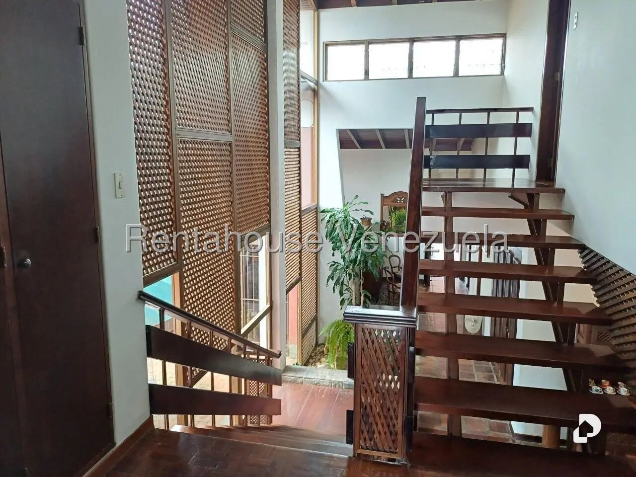 Casa en La Lagunita Country Club, Caracas