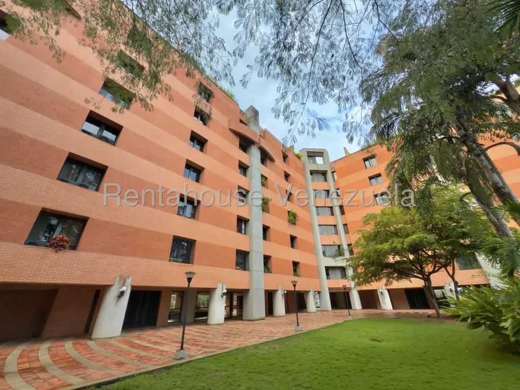 Apartment in Los Samanes, Caracas - 1
