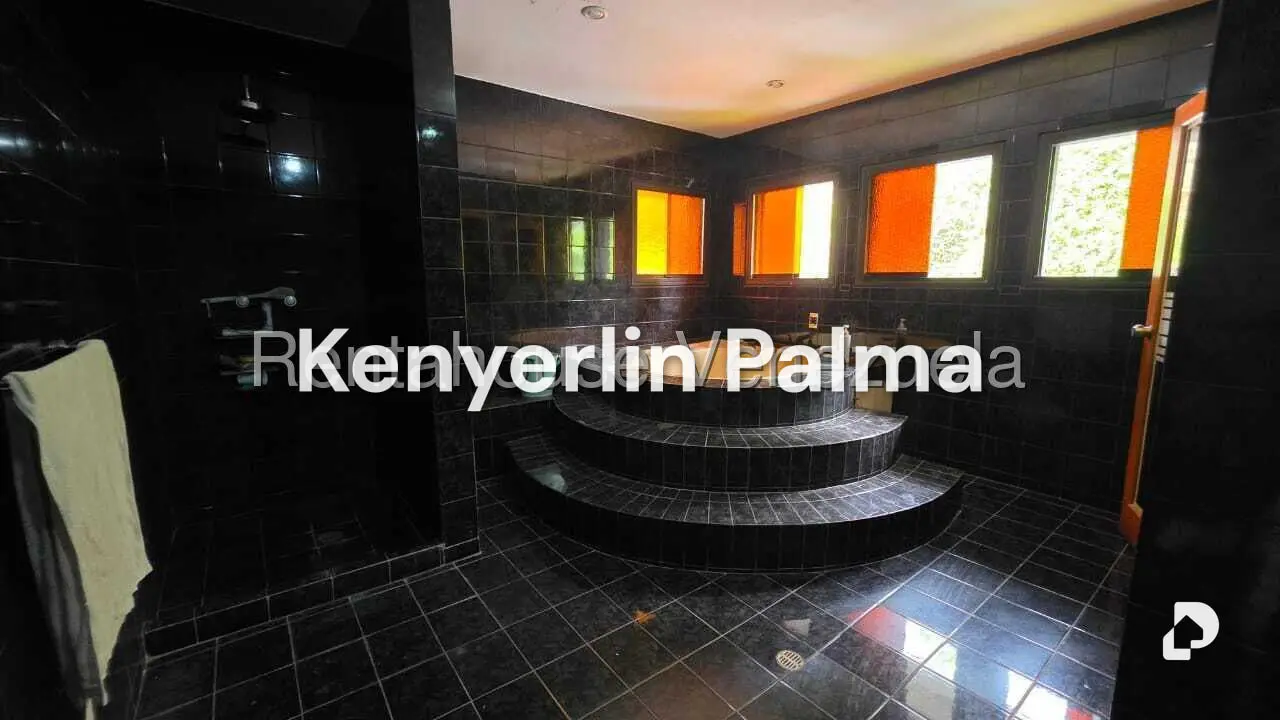 House in Colinas del Tamanaco, Caracas – 23
