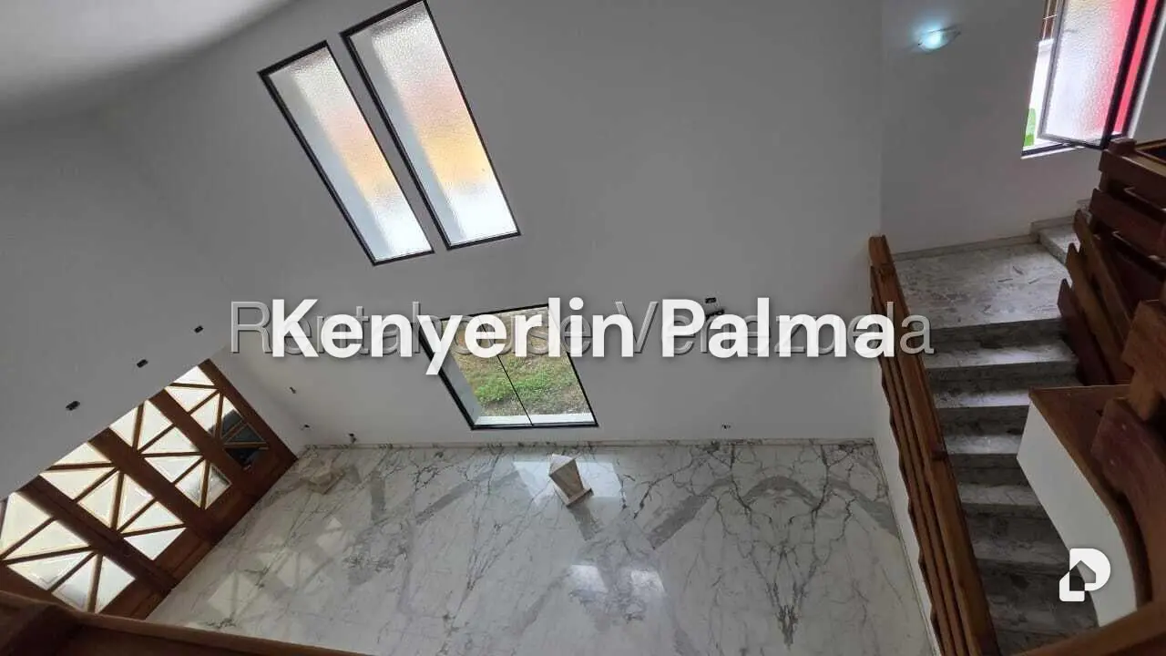 House in Colinas del Tamanaco, Caracas – 21