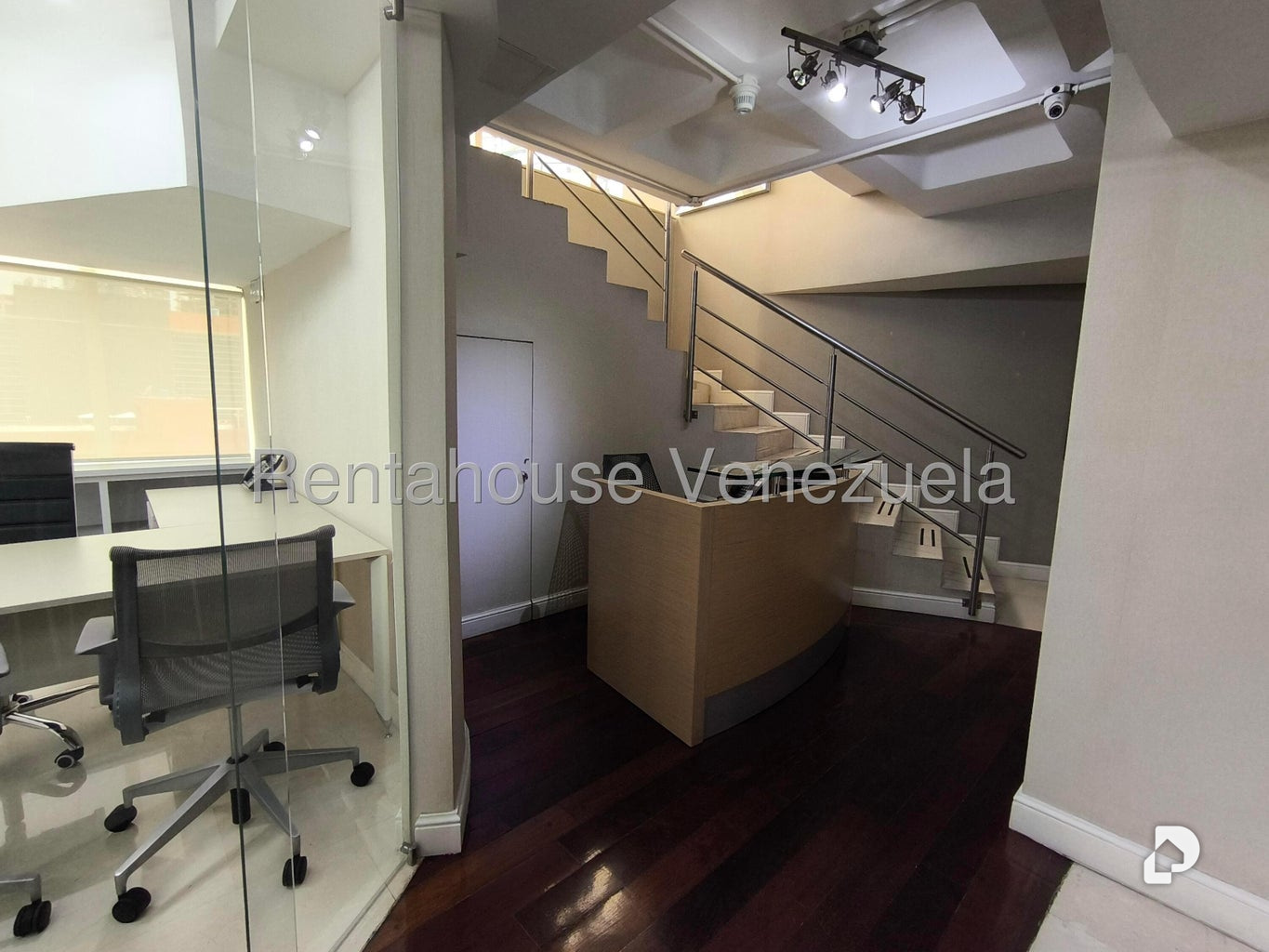Oficina en Las Mercedes, Caracas – 18