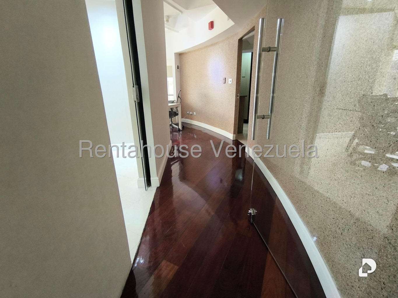 Oficina en Las Mercedes, Caracas – 22