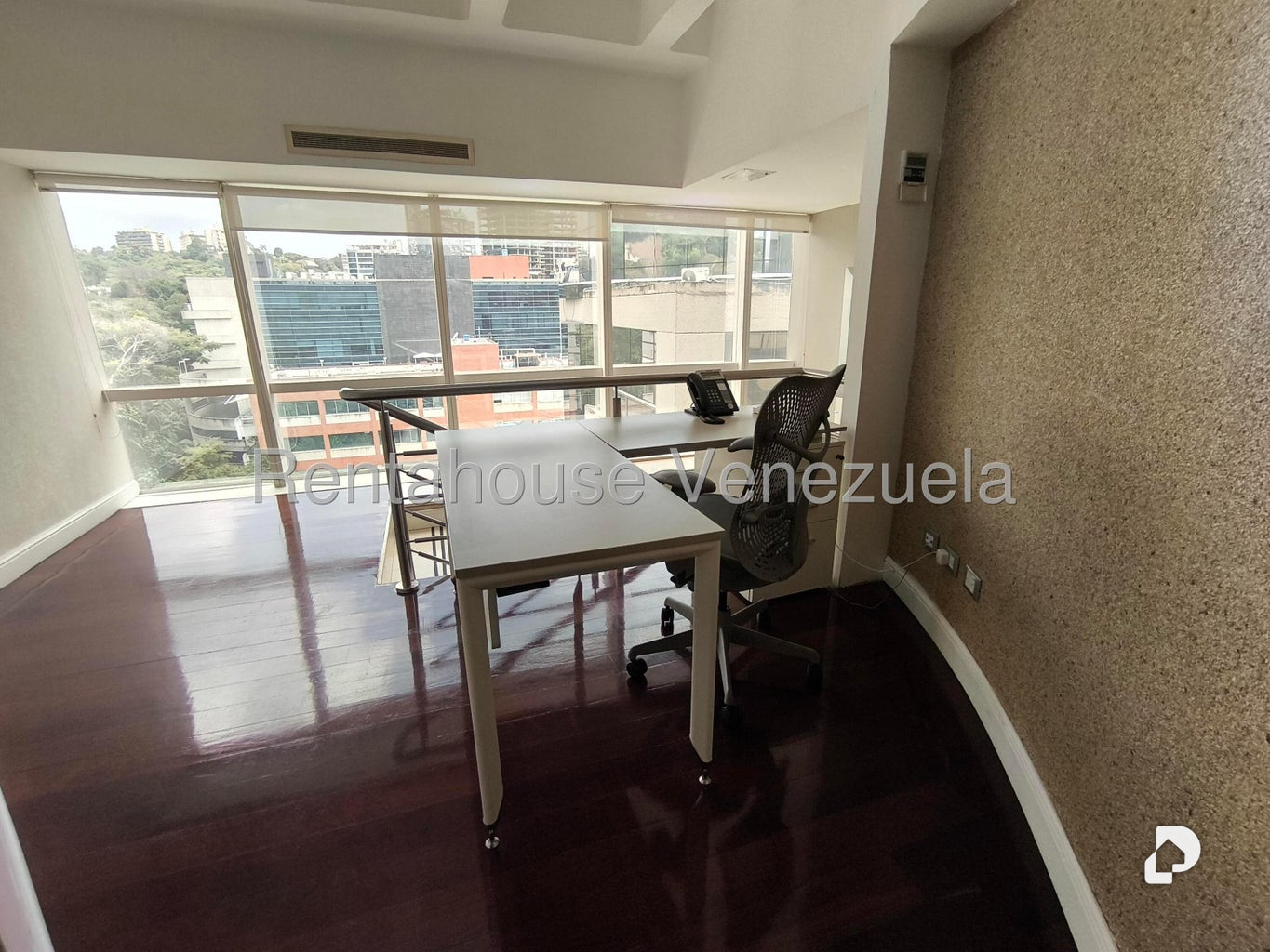 Oficina en Las Mercedes, Caracas – 21