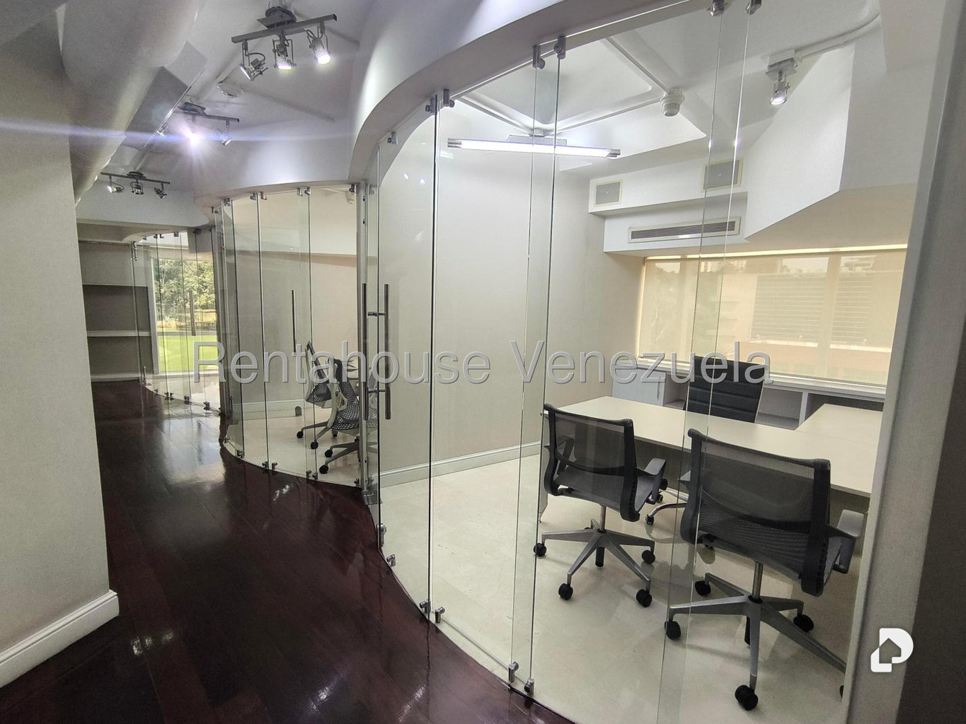 Oficina en Las Mercedes, Caracas – 9