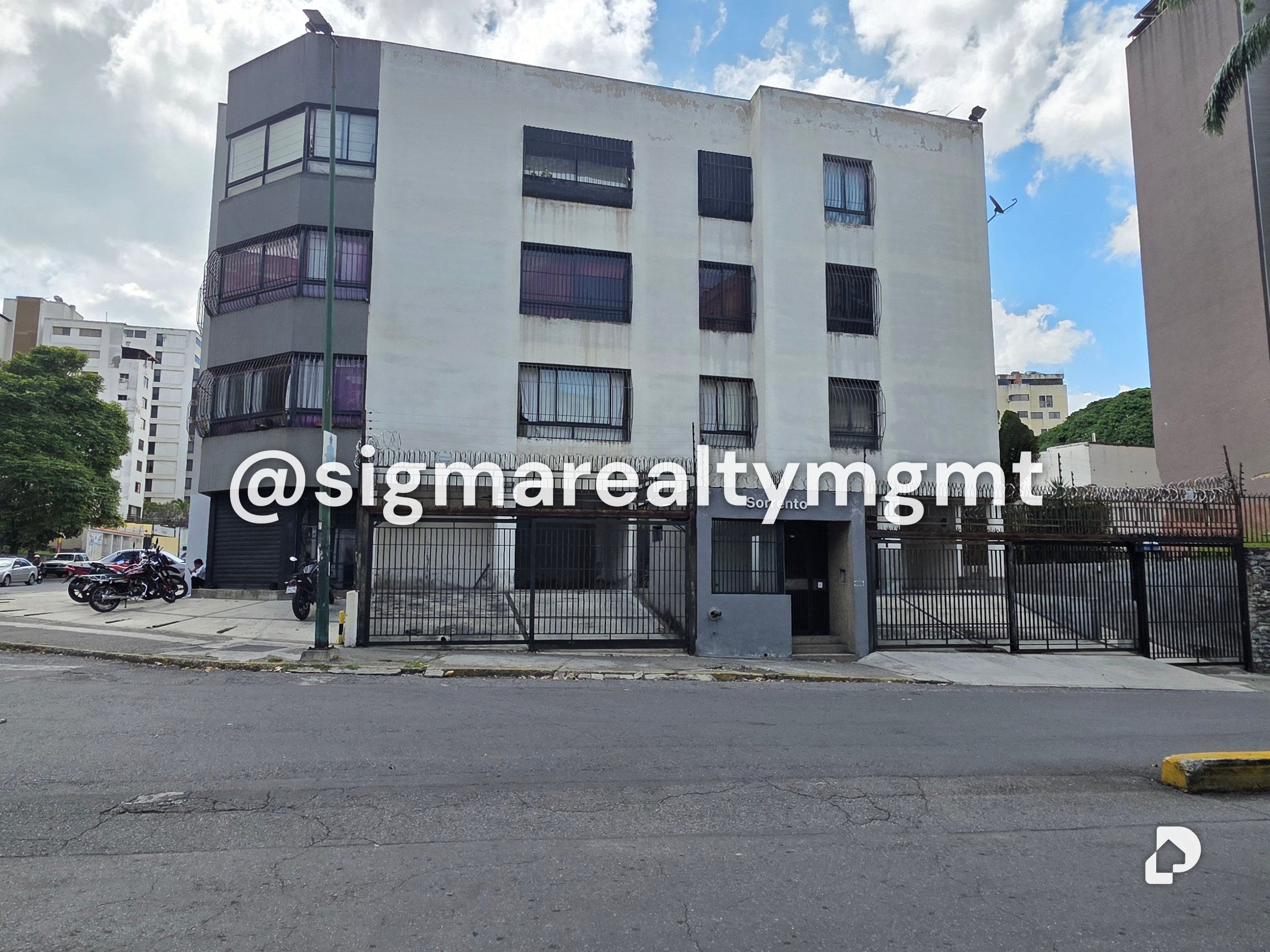 Apartamento en San Bernardino, Caracas – 3