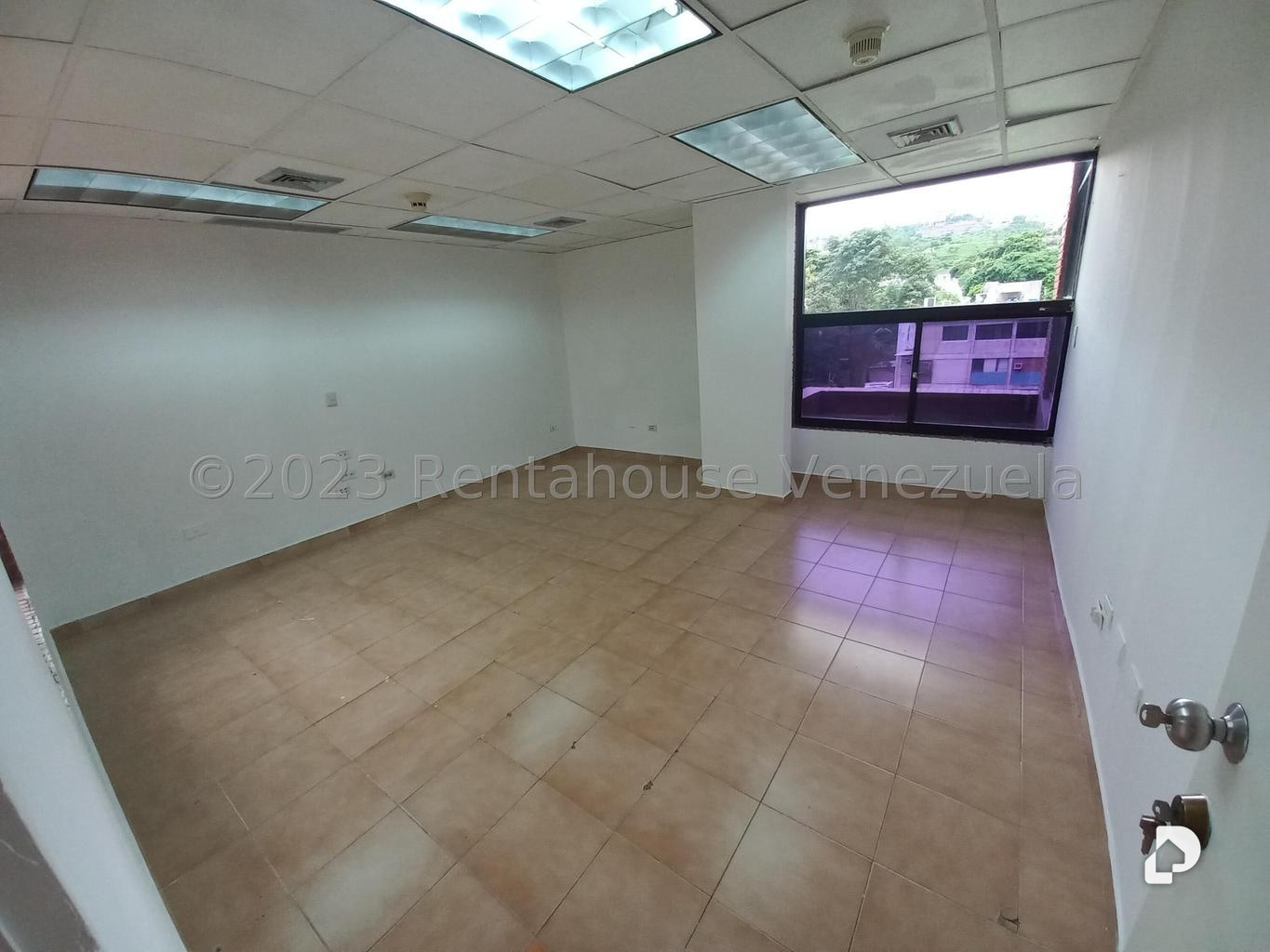 Office in Las Mercedes, Caracas – 28