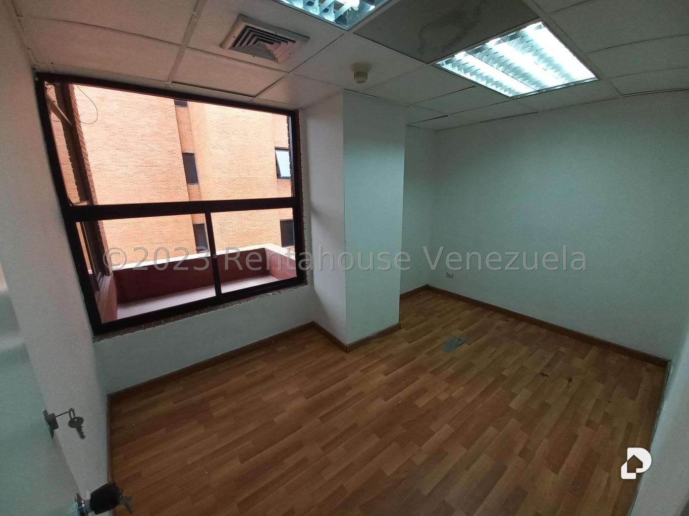 Office in Las Mercedes, Caracas – 8