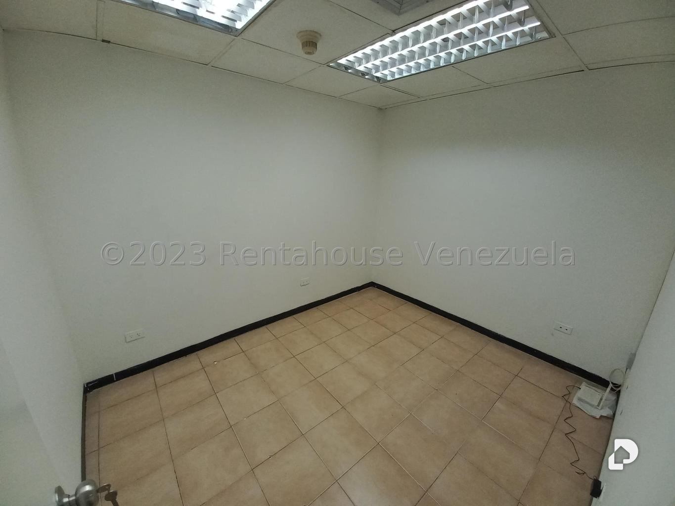Office in Las Mercedes, Caracas – 12