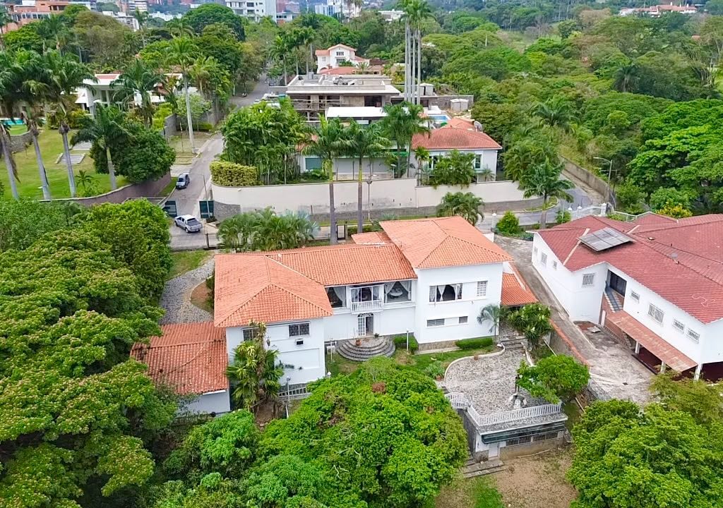 Casa en Valle Arriba, Caracas - 1