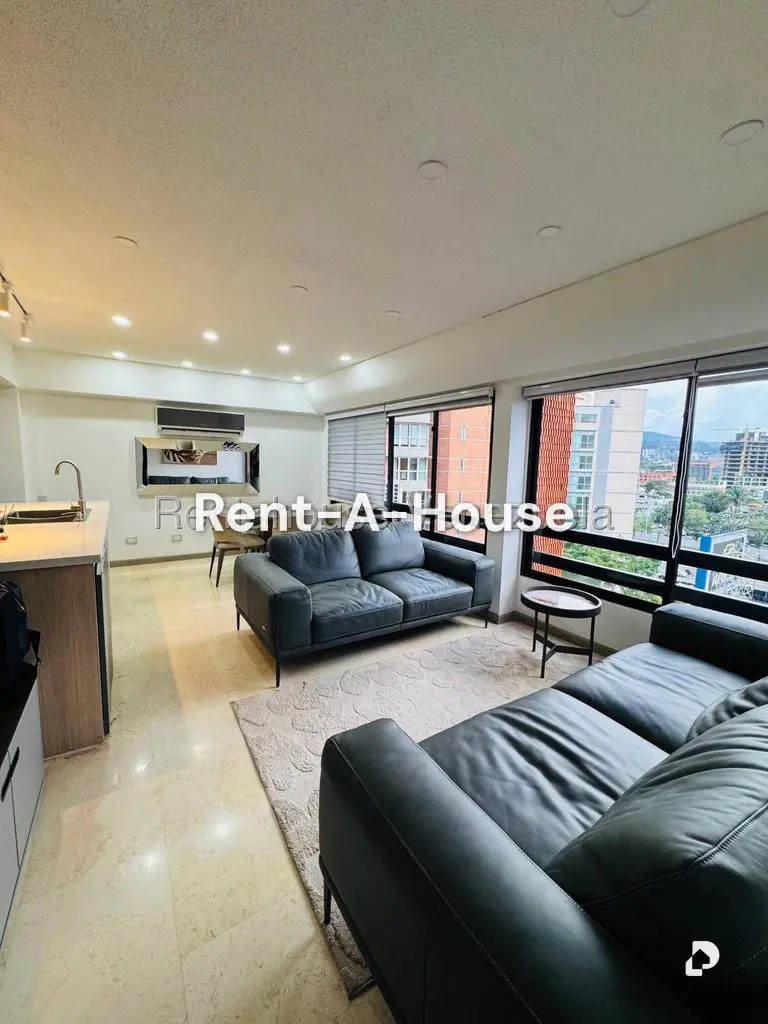 Apartamento en El Rosal, Caracas – 10