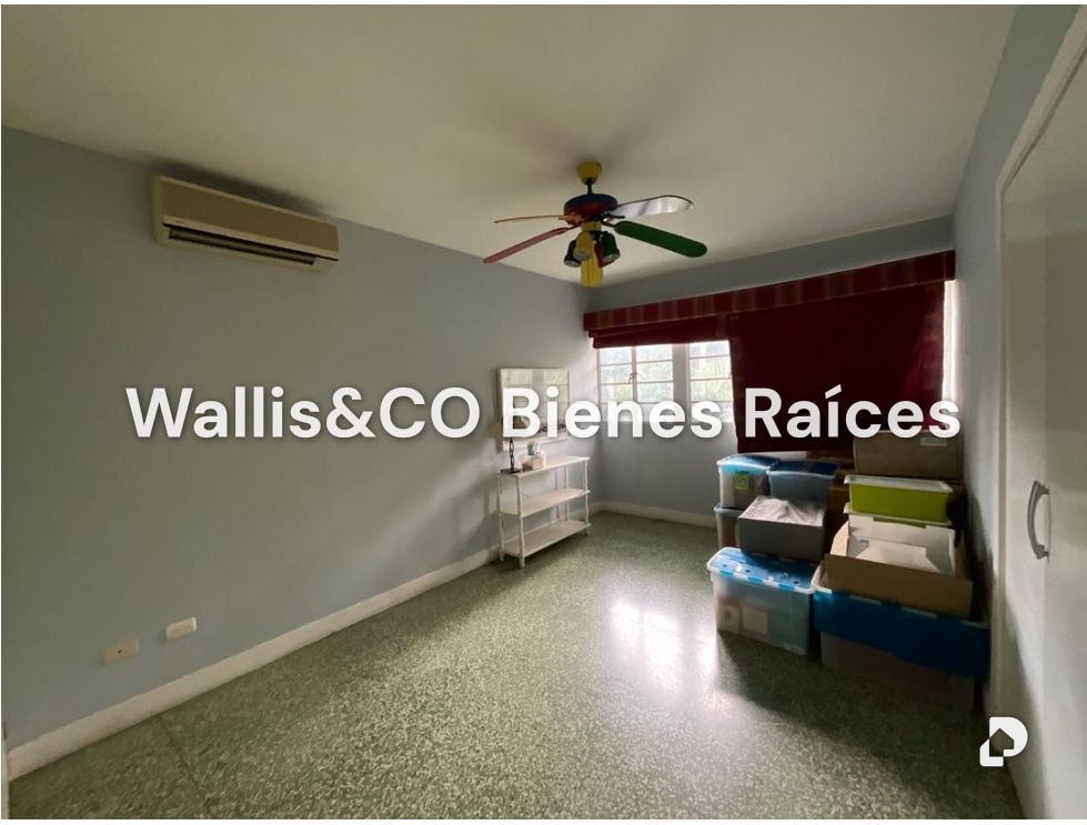House in La Floresta, Caracas – 18