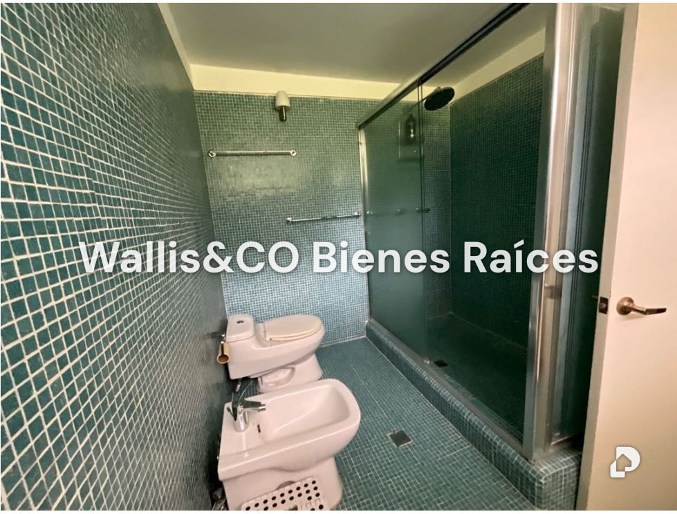 House in La Floresta, Caracas – 17