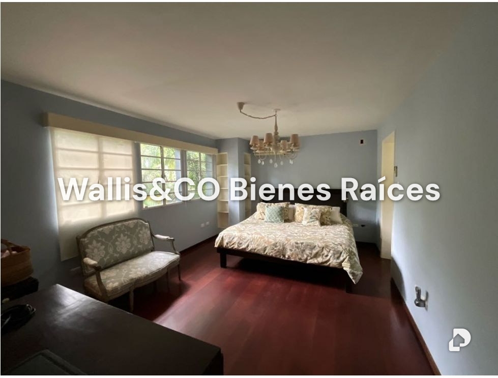 House in La Floresta, Caracas – 15