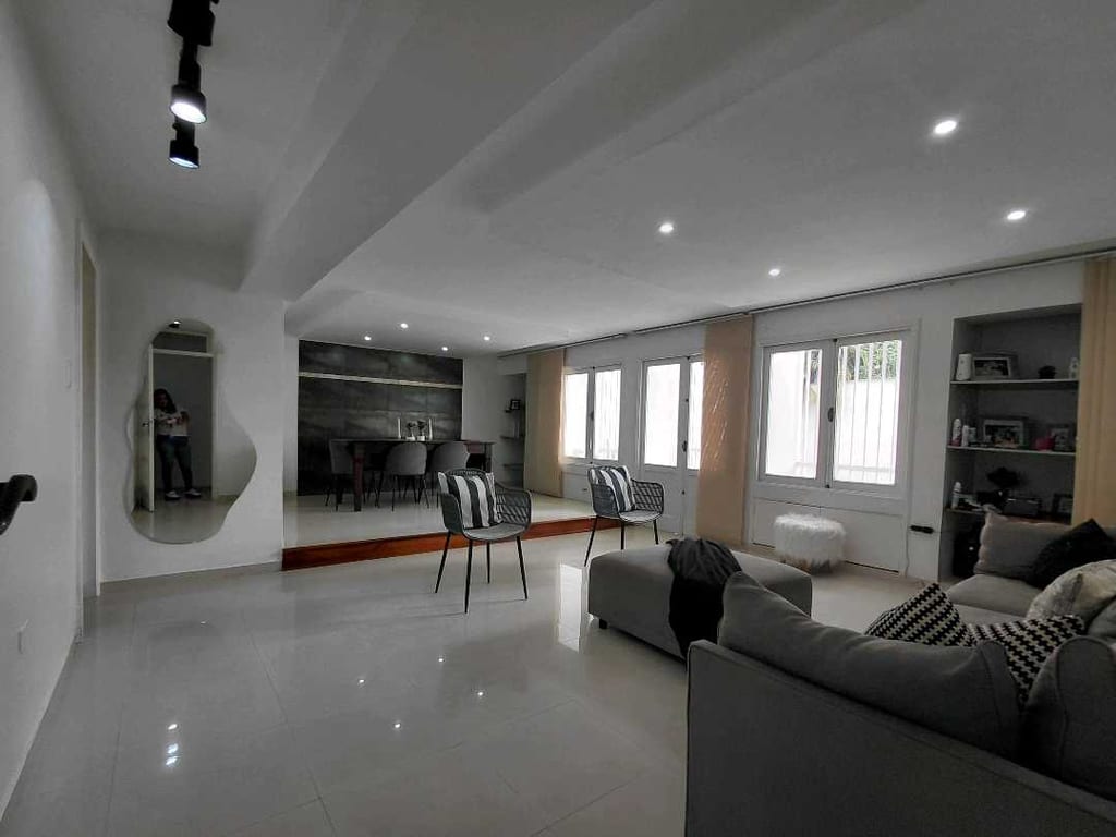 Casa en Los Nisperos, Valencia - 1