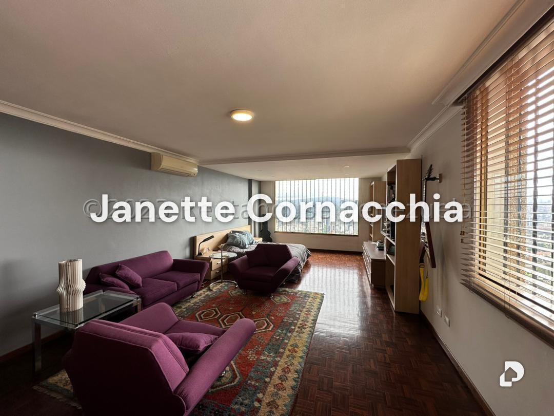 Apartamento en Altamira, Caracas – 8