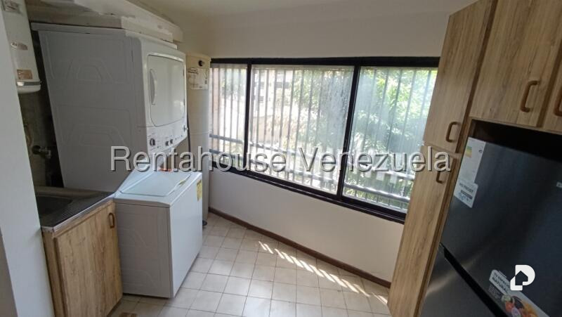Apartamento en Altamira, Caracas – 11