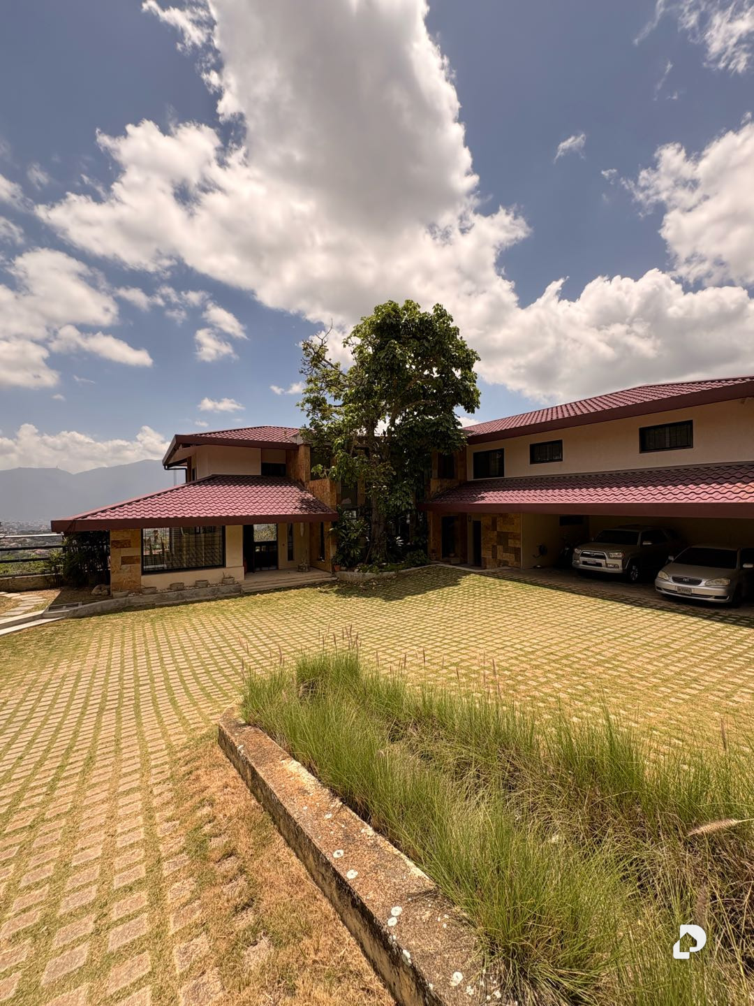 House in La Trinidad, Caracas – 39