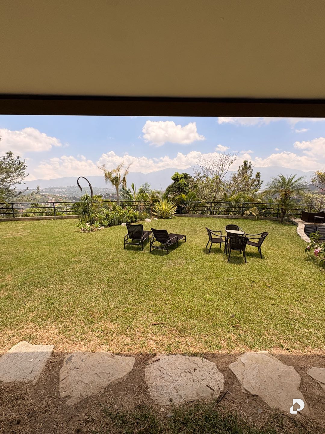 House in La Trinidad, Caracas – 38