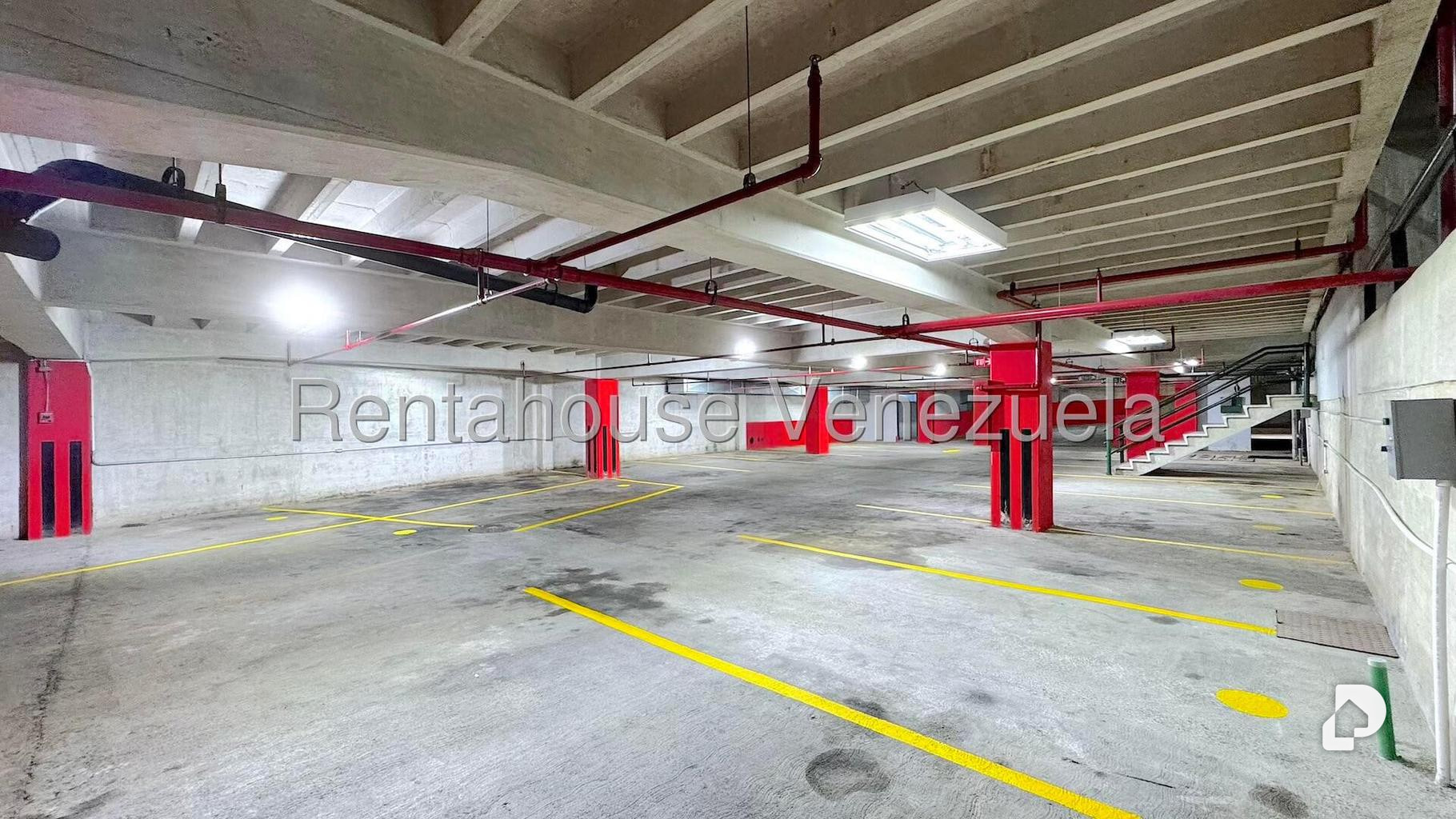 Local comercial en Vizcaya, Caracas – 18