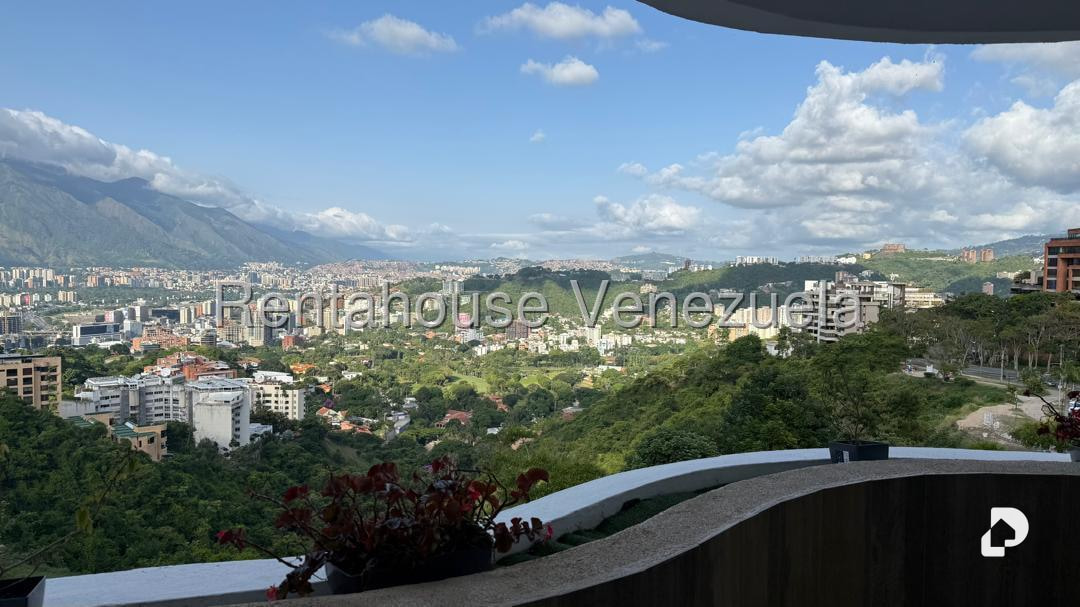 Apartamento en Colinas de Valle Arriba, Caracas – 1