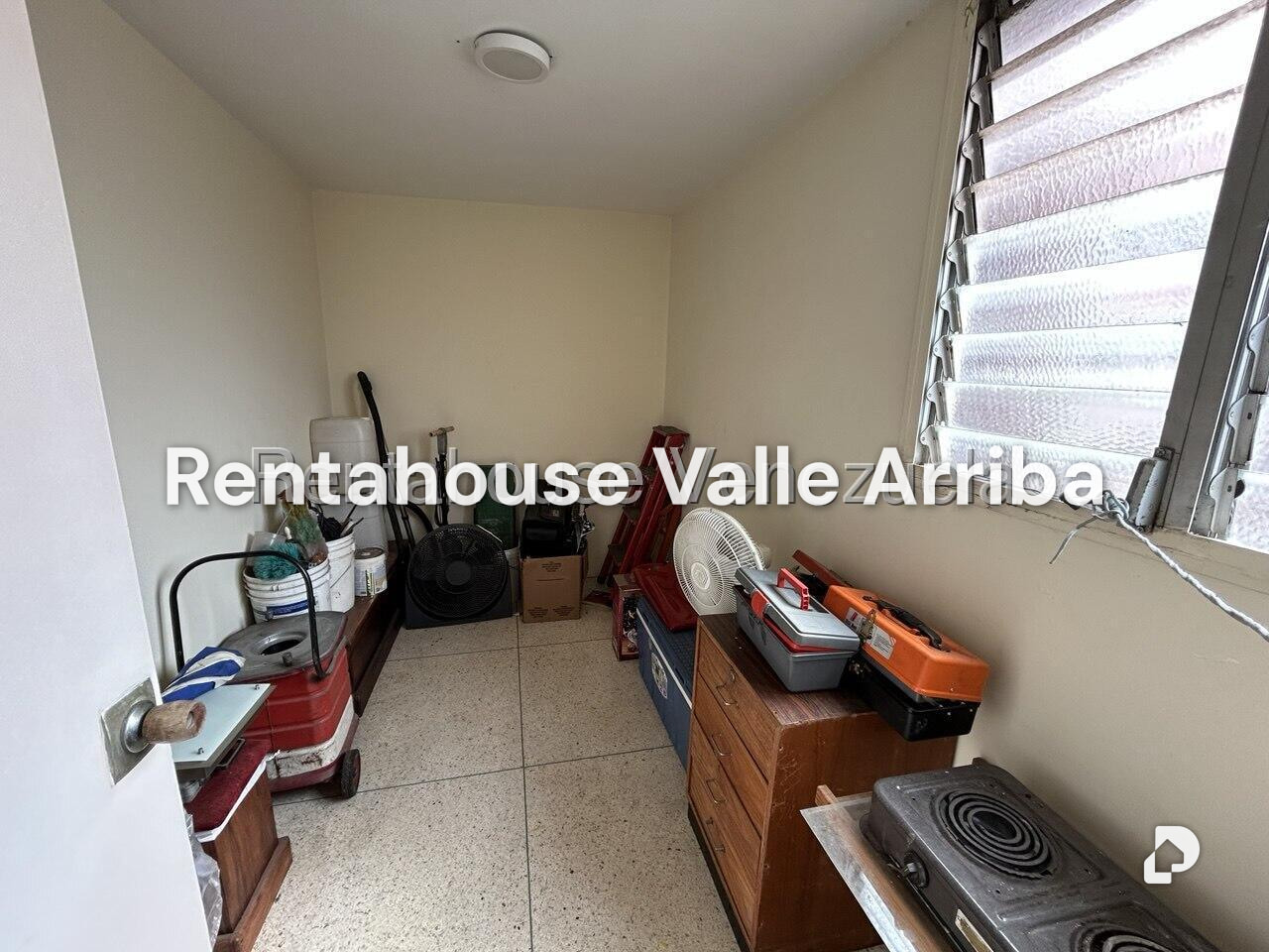 Apartment in La Florida, Caracas – 28