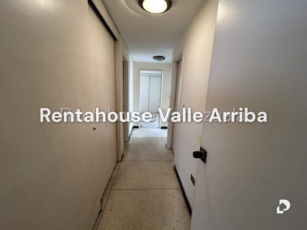 Apartment in La Florida, Caracas – 21