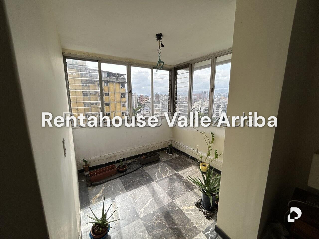 Apartment in La Florida, Caracas – 16