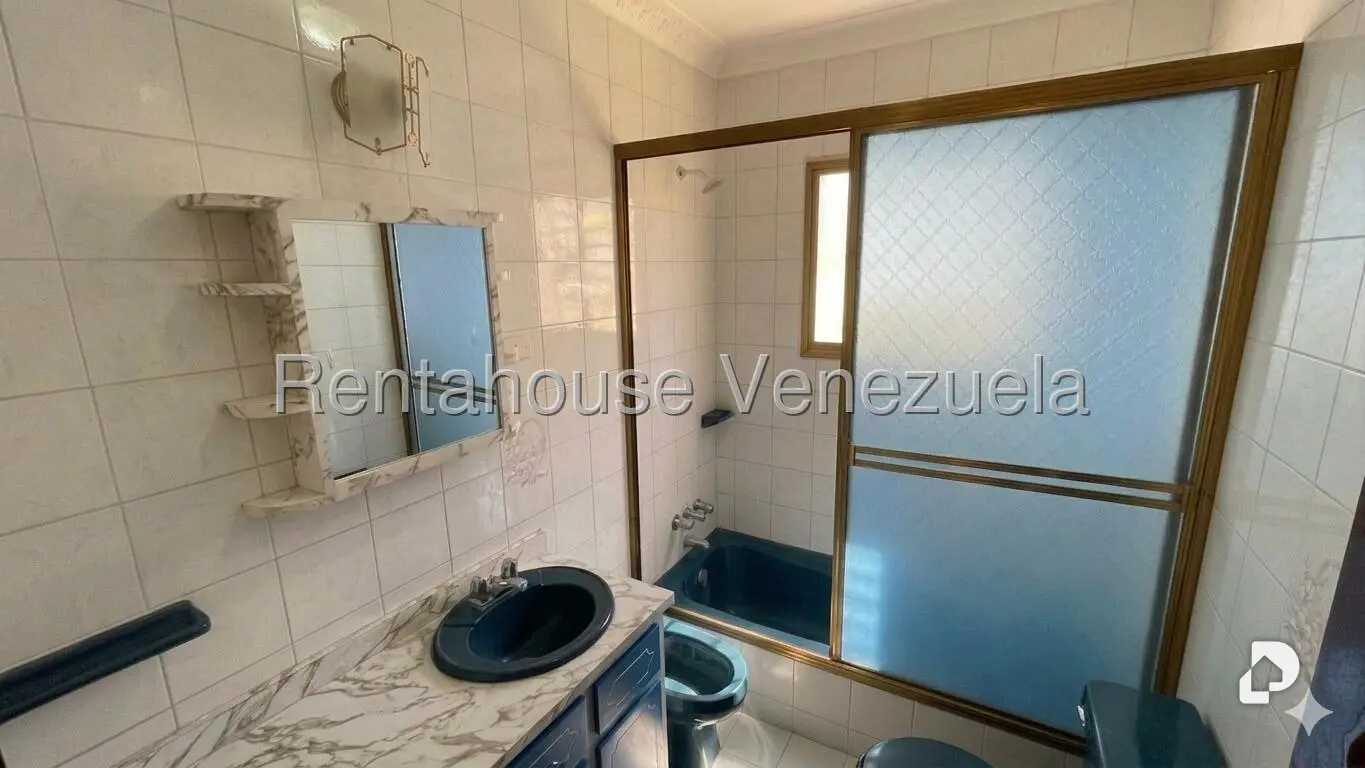 Casa en Vista Alegre, Caracas – 14