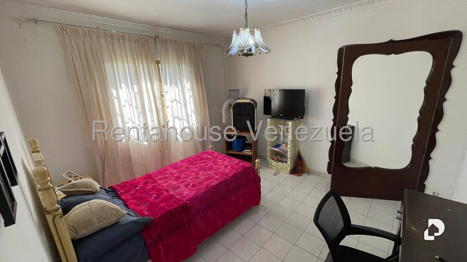 Casa en Vista Alegre, Caracas – 8