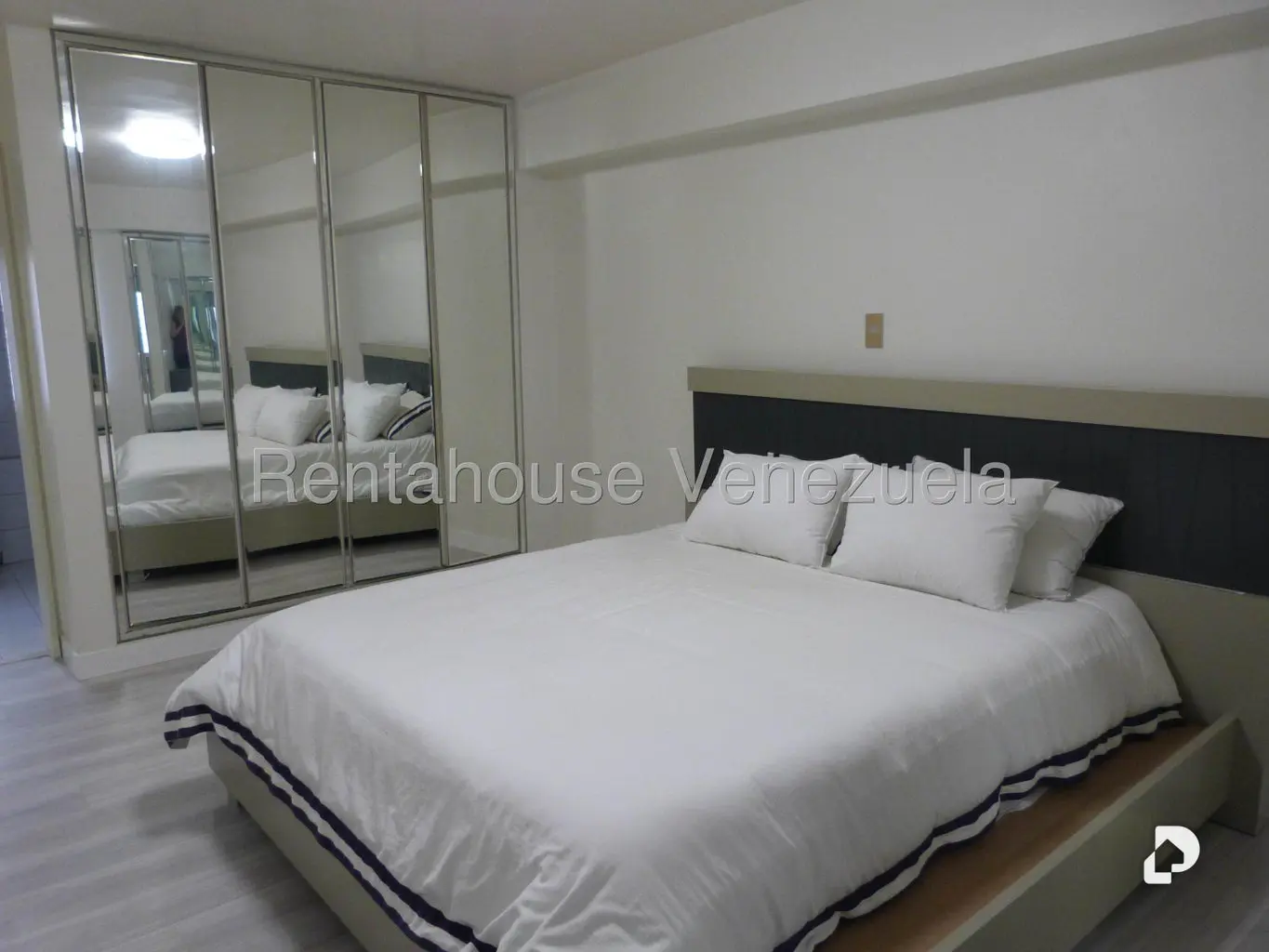 Apartamento en Los Dos Caminos, Caracas – 26