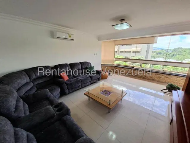 Apartment in Valle Arriba, Caracas - 1