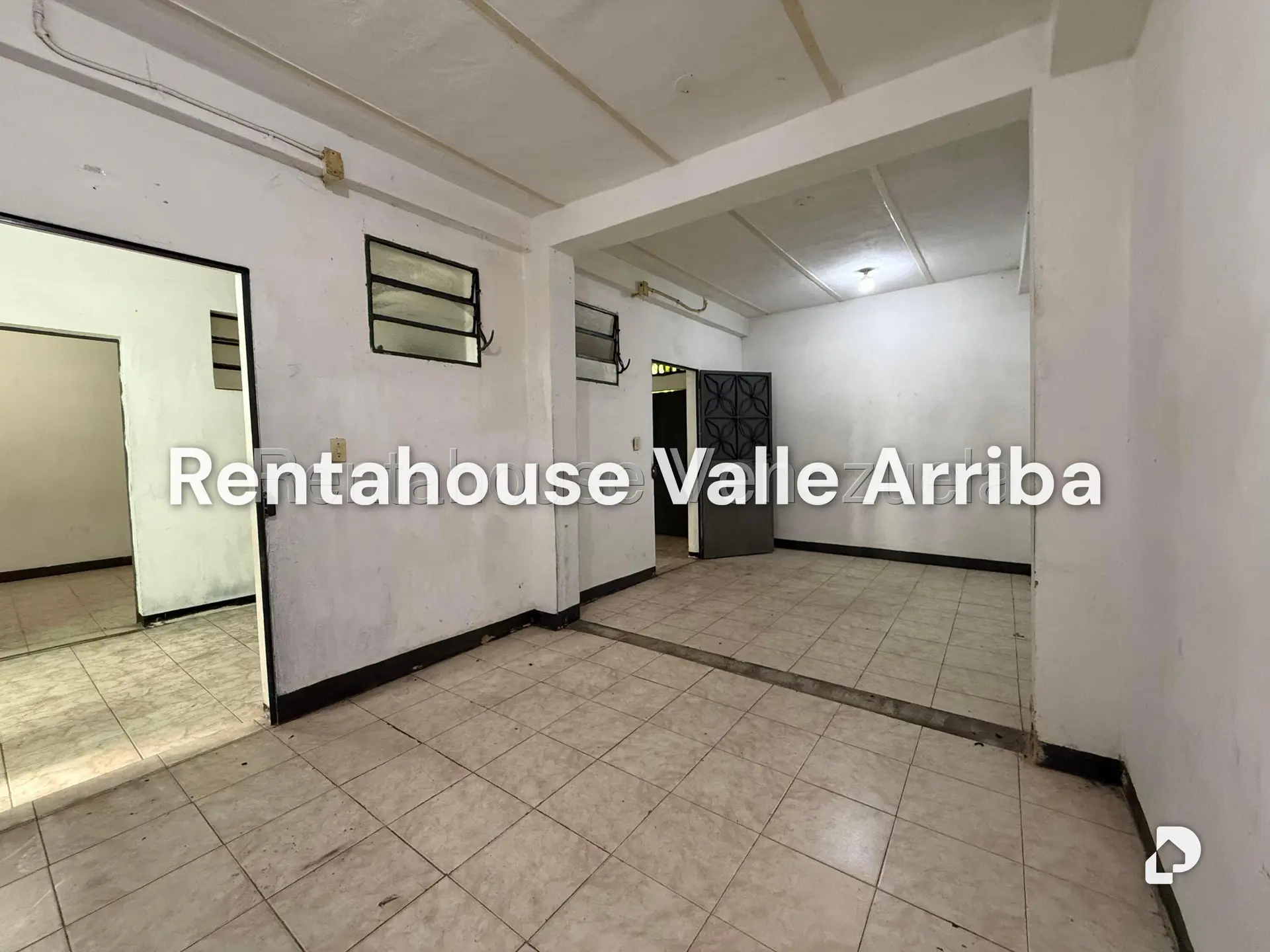 Local comercial en San Jose, Caracas – 11