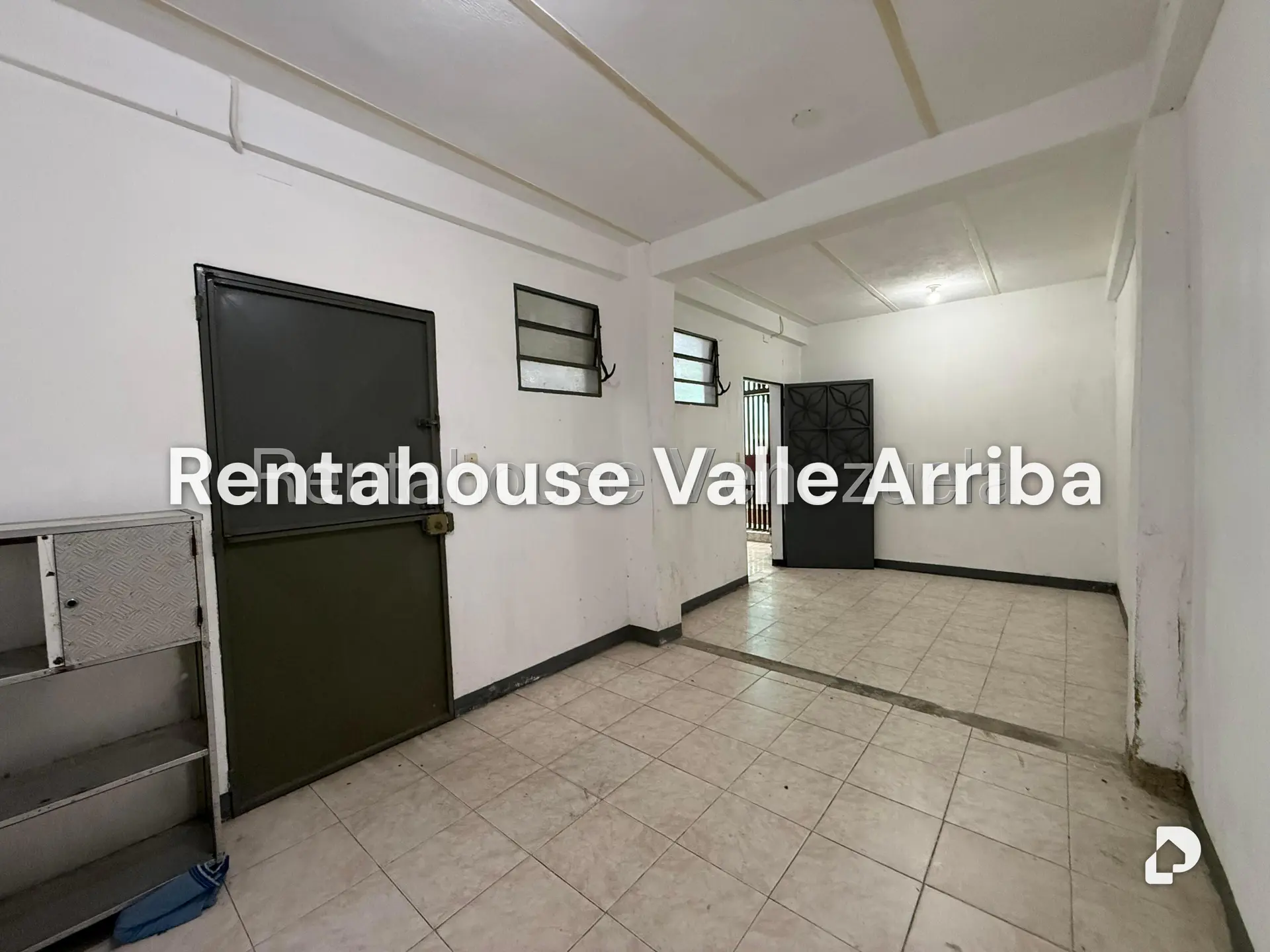 Local comercial en San Jose, Caracas – 16