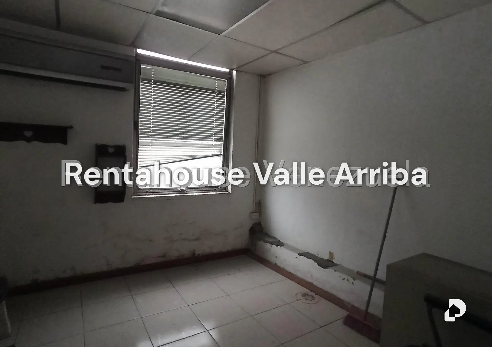 Oficina en Parroquia Altagracia, Caracas – 18