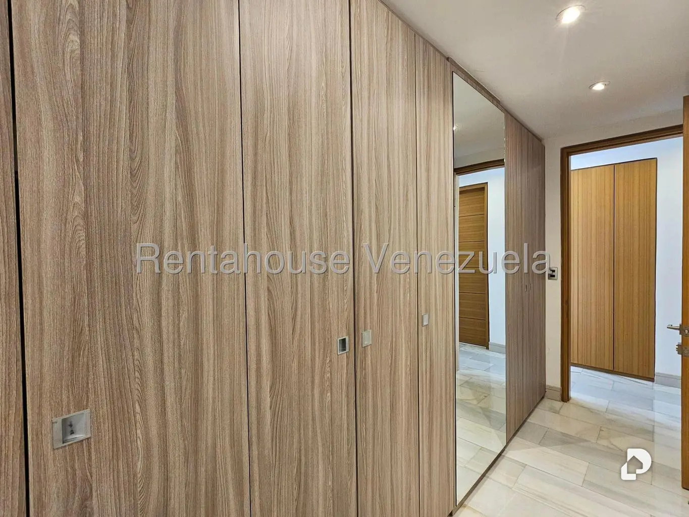 Apartamento en Santa Fe Sur, Caracas – 30