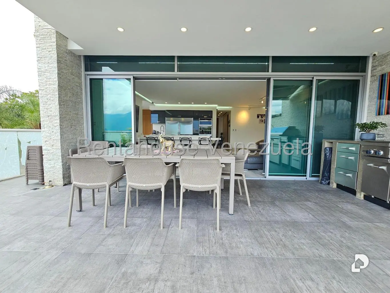 Apartamento en Santa Fe Sur, Caracas – 16