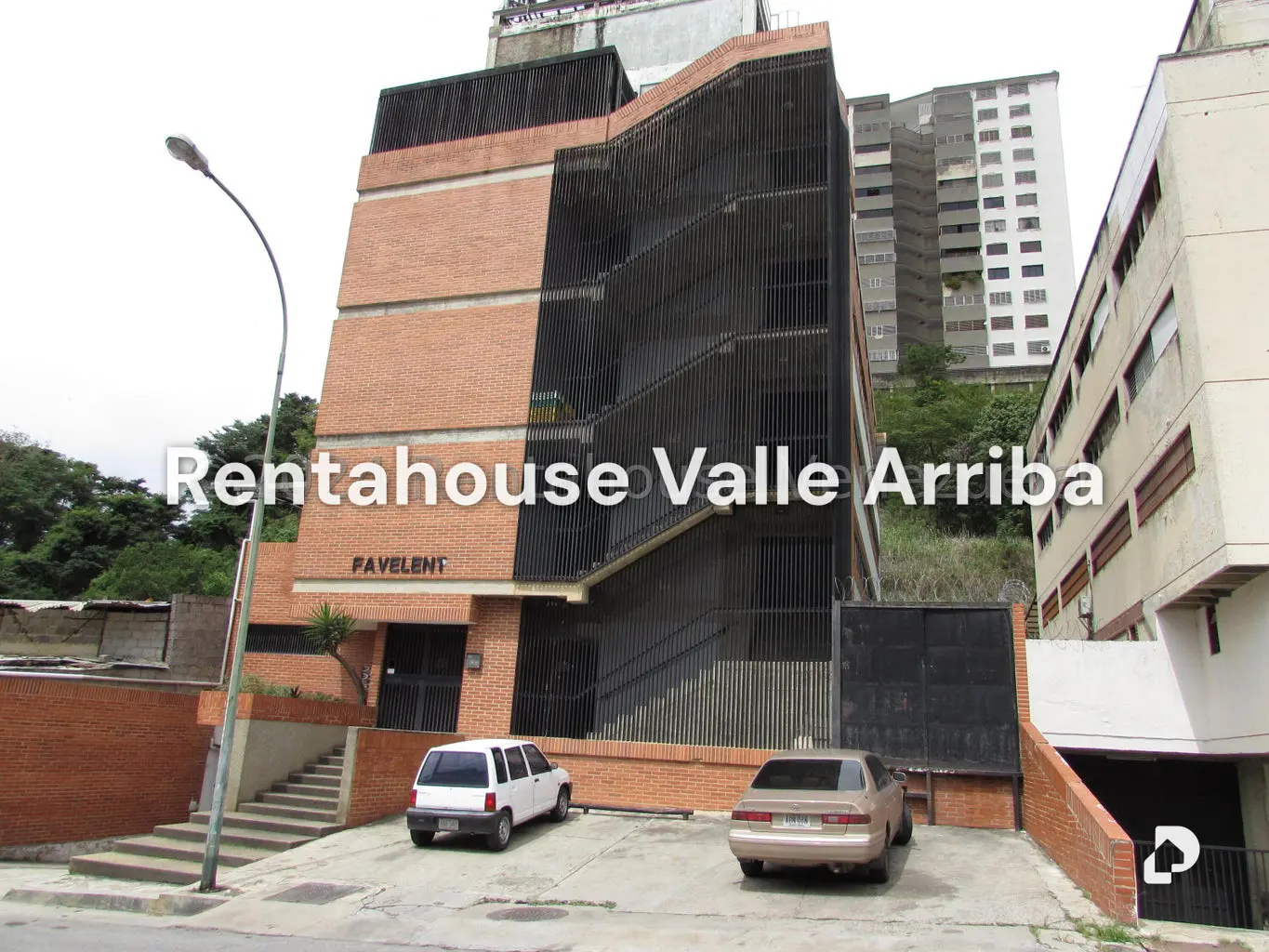 Edificio en El Llanito, Caracas – 1