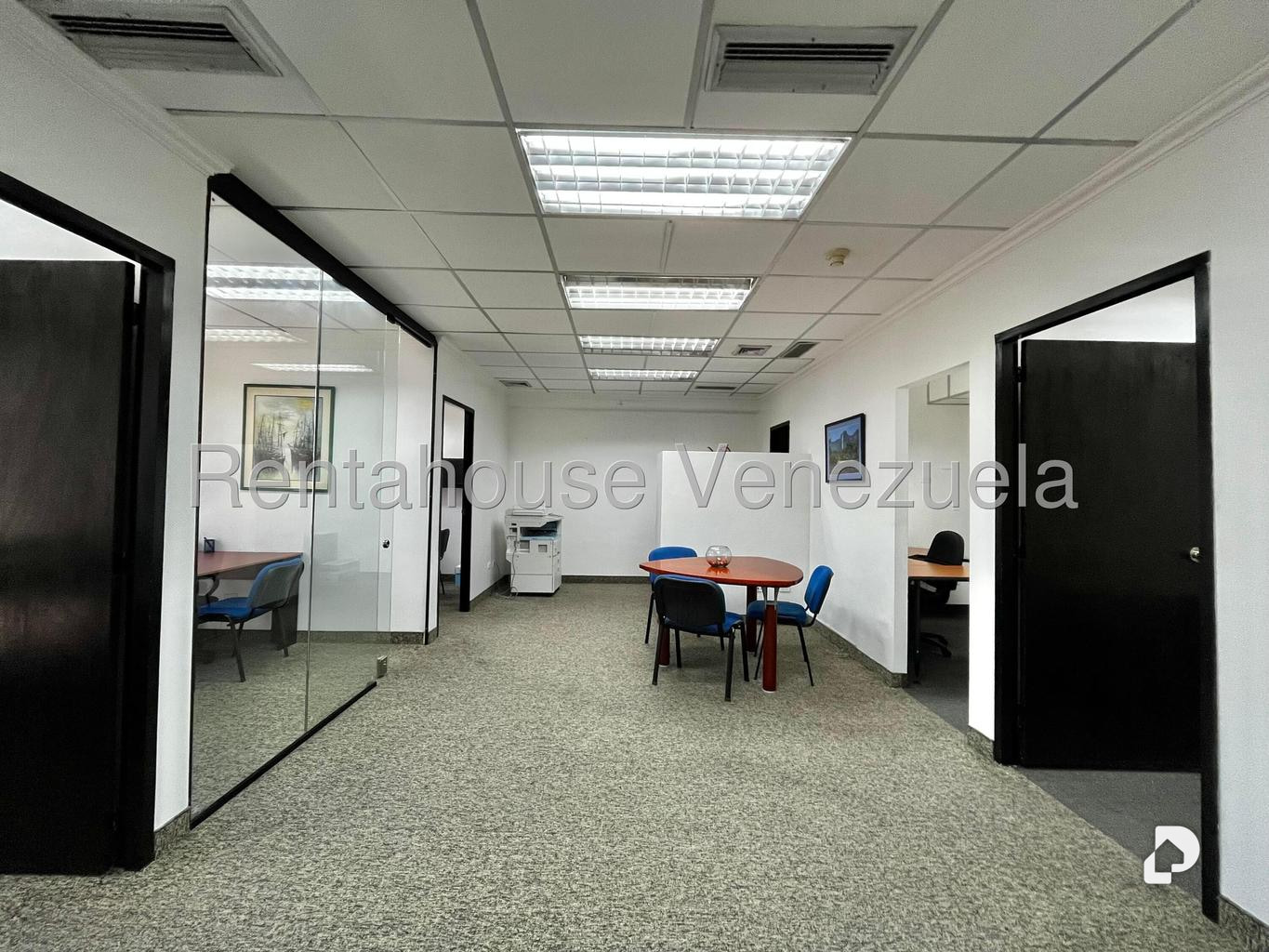 Oficina en La Castellana, Caracas – 22
