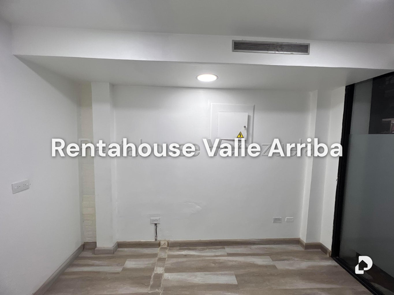 Local comercial en La Castellana, Caracas – 3