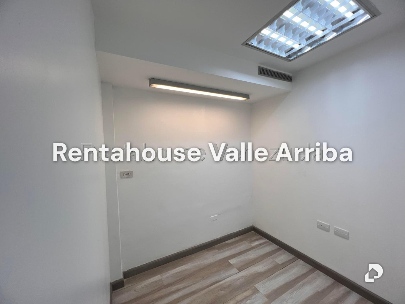 Local comercial en La Castellana, Caracas – 9