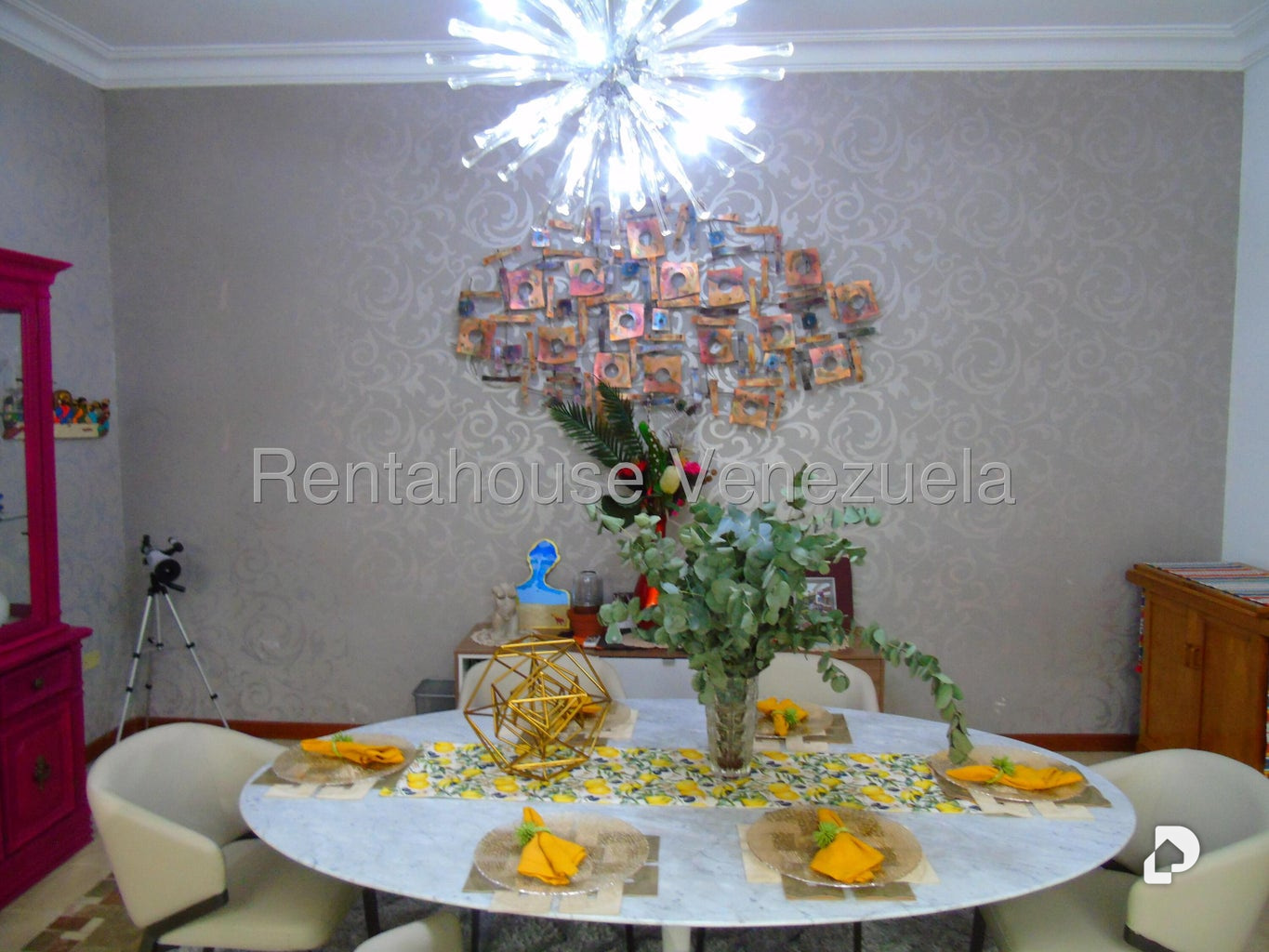 House in Altamira, Caracas – 19