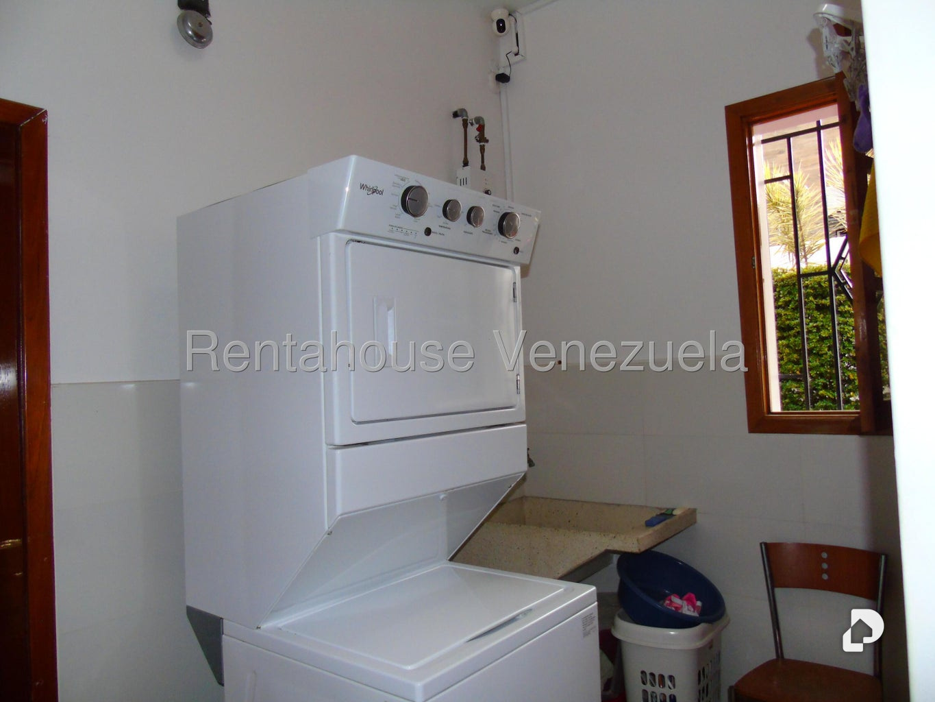 House in Altamira, Caracas – 29
