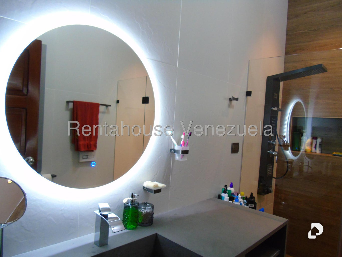 House in Altamira, Caracas – 26