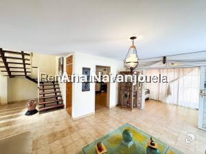 Casa en La Trinidad, Caracas – 24