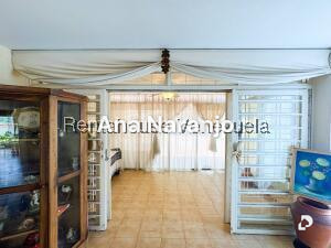 Casa en La Trinidad, Caracas – 29